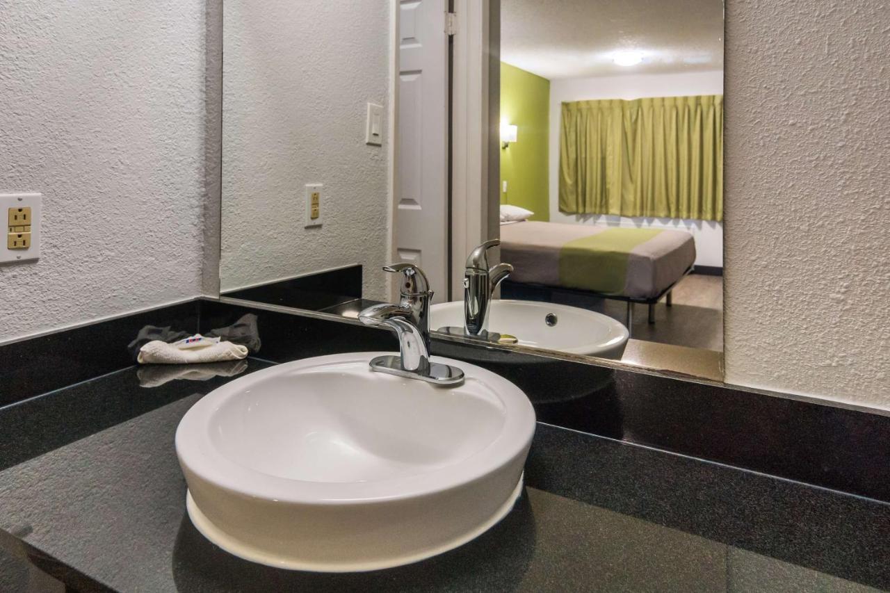 Motel 6 Irving - Loop 12 Ngoại thất bức ảnh