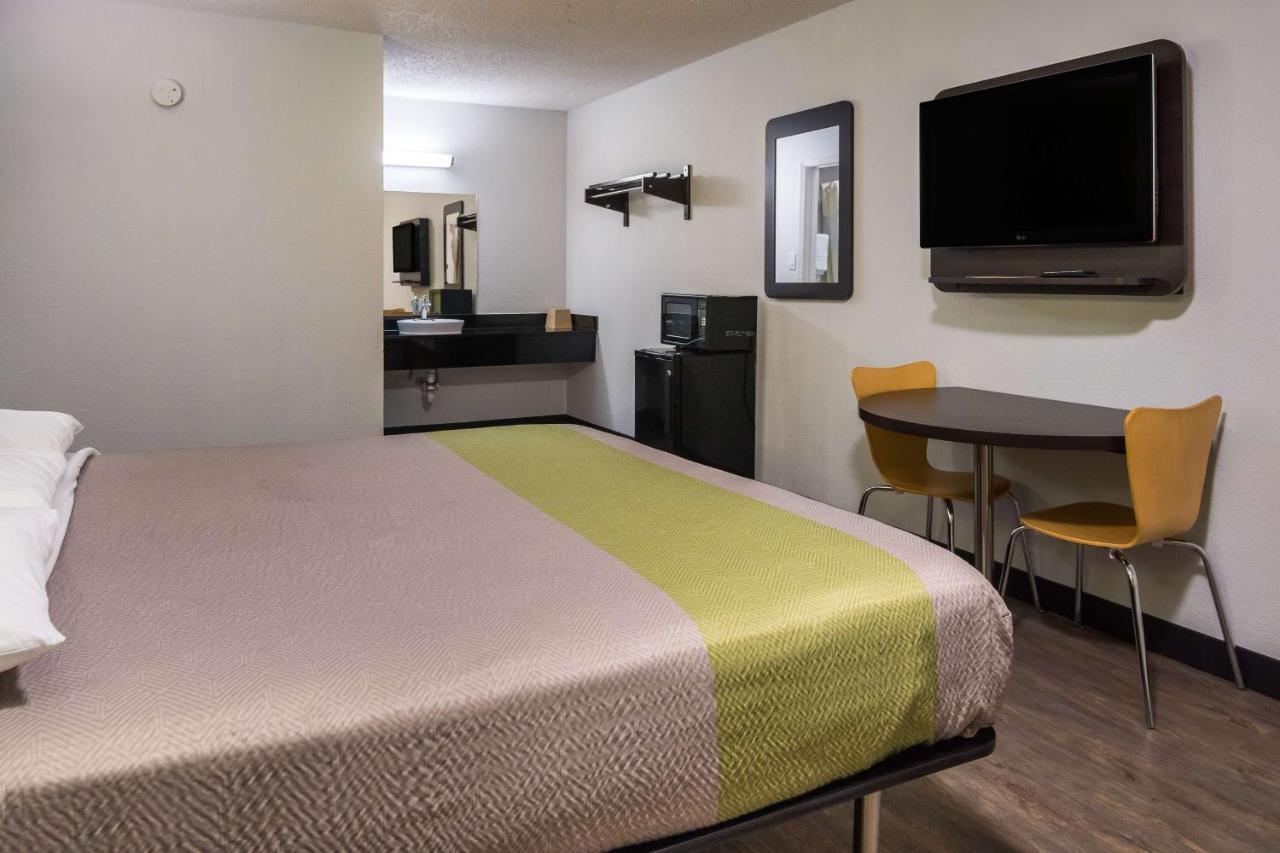 Motel 6 Irving - Loop 12 Ngoại thất bức ảnh